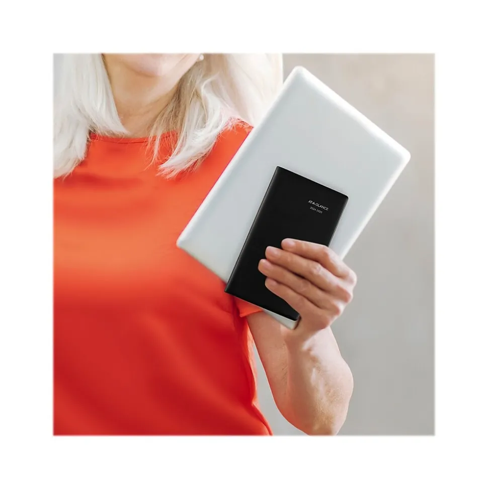 2024-2025 AT-A-GLANCE DayMinder 3.5" x 6" Academic Weekly Planner, Black (AY48-00-25)