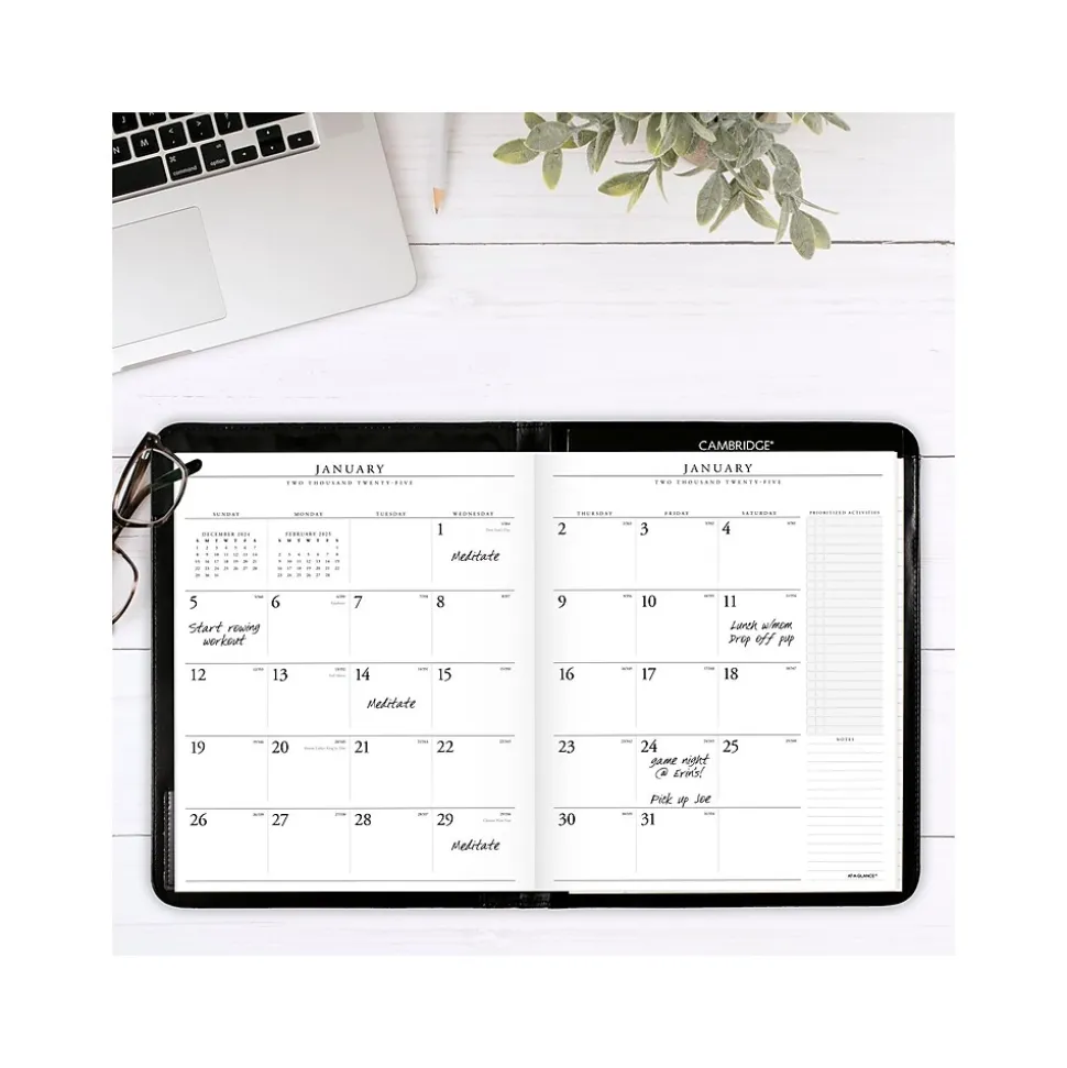 AT-A-GLANCE Executive Faux Leather Padfolio, Black (70-290-05-25)