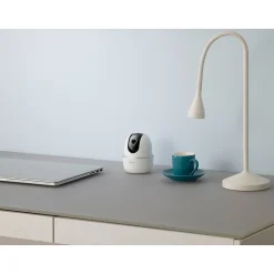 Lorex 2K QHD Indoor Wi-Fi Smart Pan-and-Tilt Security Camera with Person Detection, White (W462AQC-E)