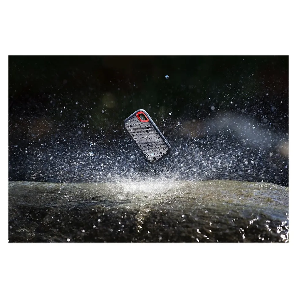 SanDisk Extreme Portable 500GB USB 3.2 External Solid State Drive (SDSSDE61-500G-G25)