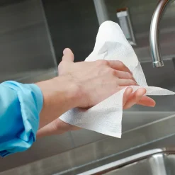 Scott Essential Recycled C-Fold Paper Towels, 1-ply, 200 Sheets/Pack, 9 Packs/Carton (03623)