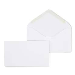 Staples Gummed #6 Business Envelopes, 3 5/8" x 6 1/2", White, 500/Box (187005N)