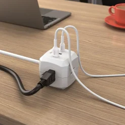 Staples TECH 5' Extension Cord, 3-Outlet, 14 AWG, White (ST62348)