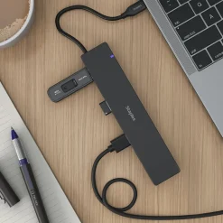 Staples TECH 7-Port USB 3.0 Hub, Black (ST62371)