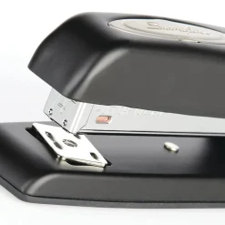 Swingline 747 Desktop Stapler, 25 Sheet Capacity, Black (74741)