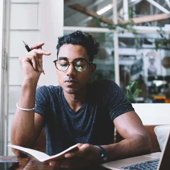 uniball 207 Retractable Gel Pens, Bold Point, 1.0mm, Blue Ink, Dozen (1790896)